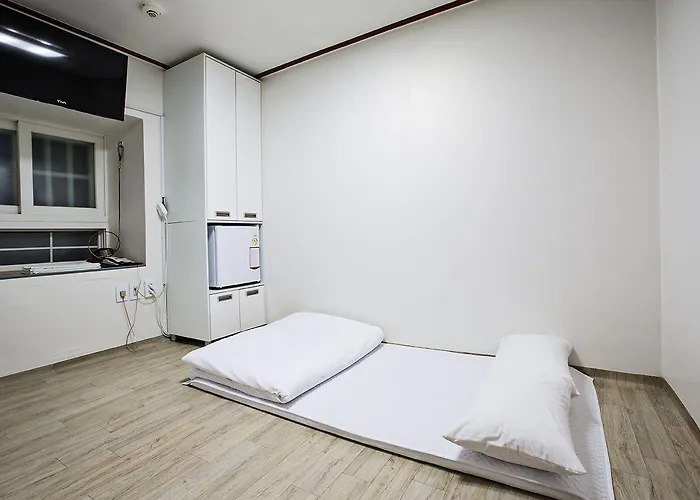 Jc Dongdaemun Ostello *